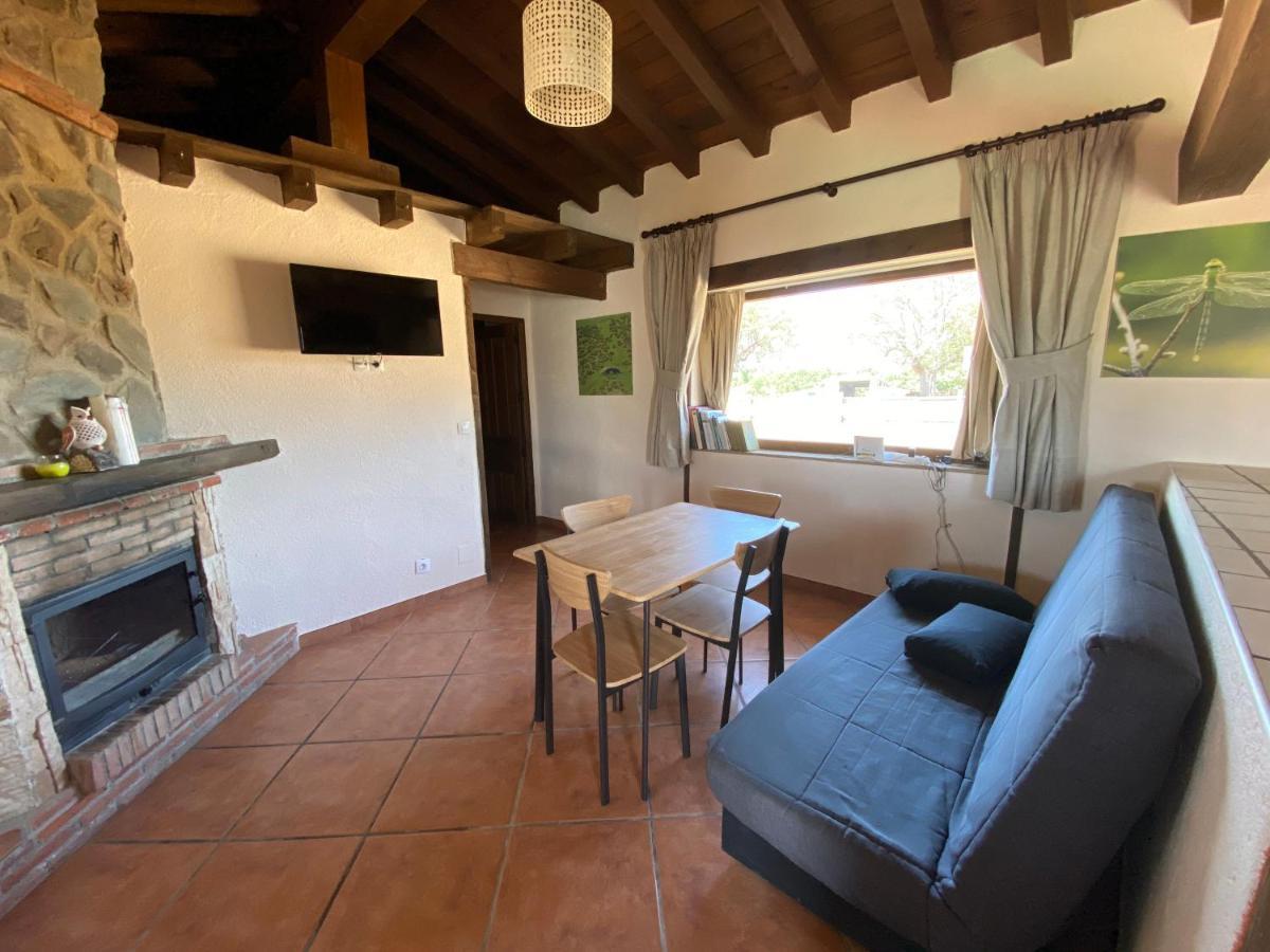 Eco-Lodge En La Reserva Privada Campanarios De Azaba - Proyecto De Conservacion Espeja Exteriör bild